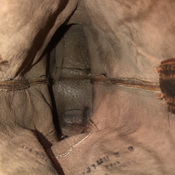 Used Women’s Justin Embroidered Boots Size 8.  BRL9753 Distressed Cafe Snip Toe - Picture 14 of 16